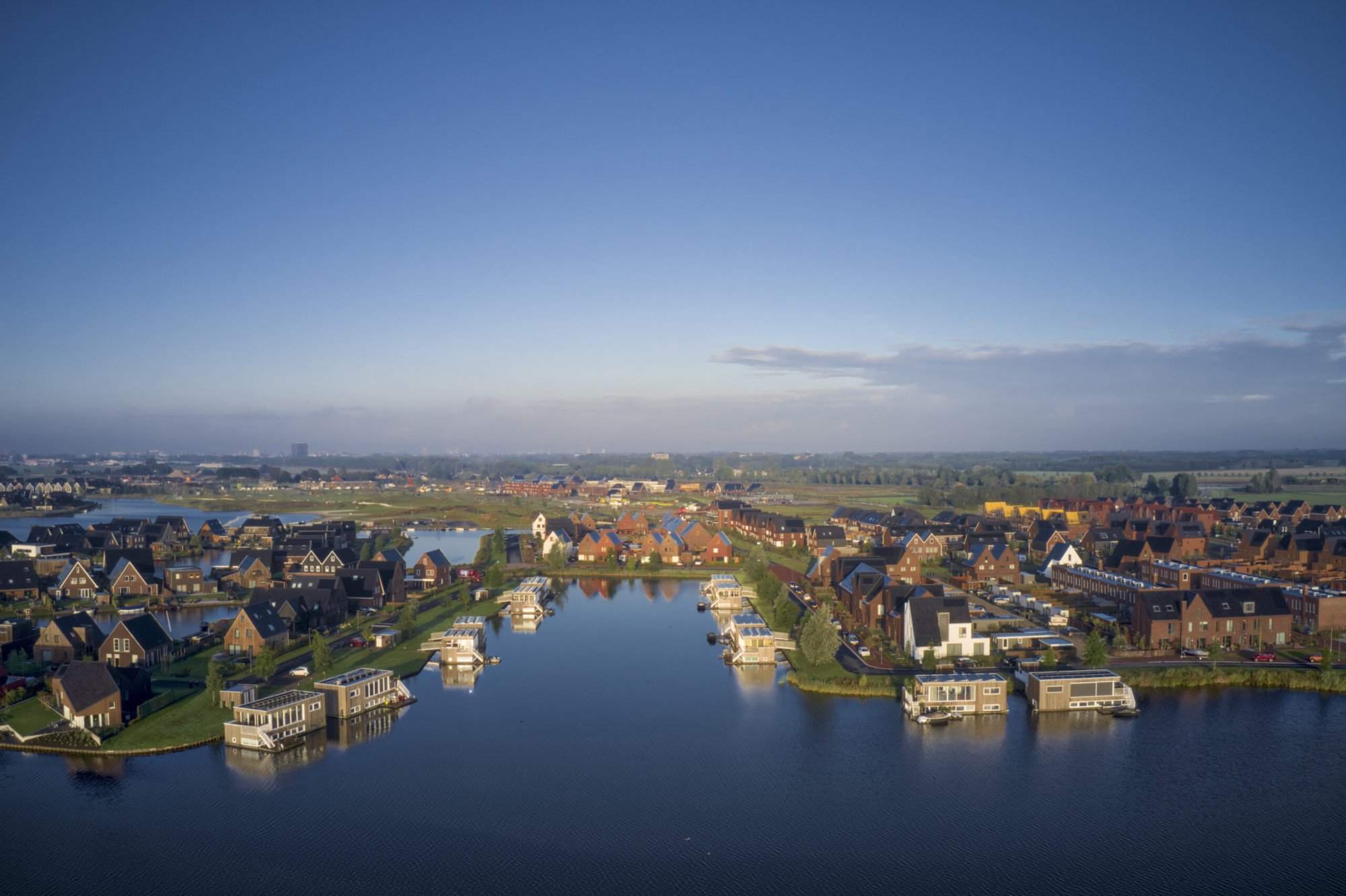 Meerstad luchtfoto Luchtfoto van de wijk