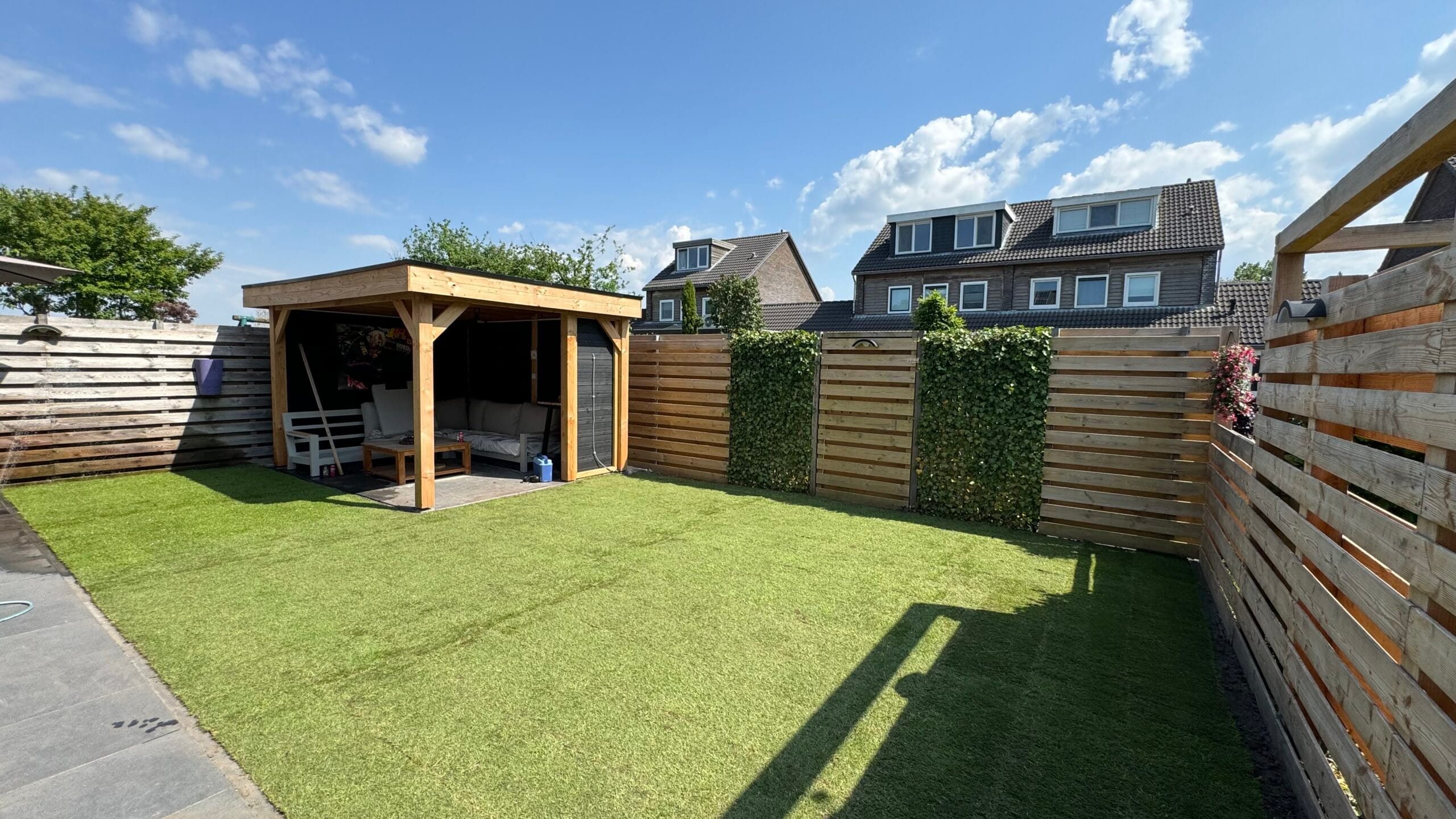 Hoogkerk graszoden laten leggen